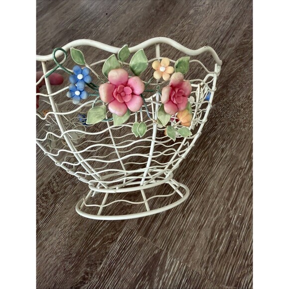 Pfaltzgraff Metal Wire Fruit Basket Floral Painted Cottagecore Vintage Kitchen - Picture 7 of 9
